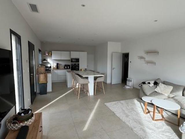 Maison 1 pièce 85 m²