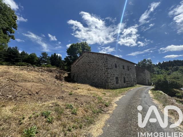 Maison 1 pièce 100 m²