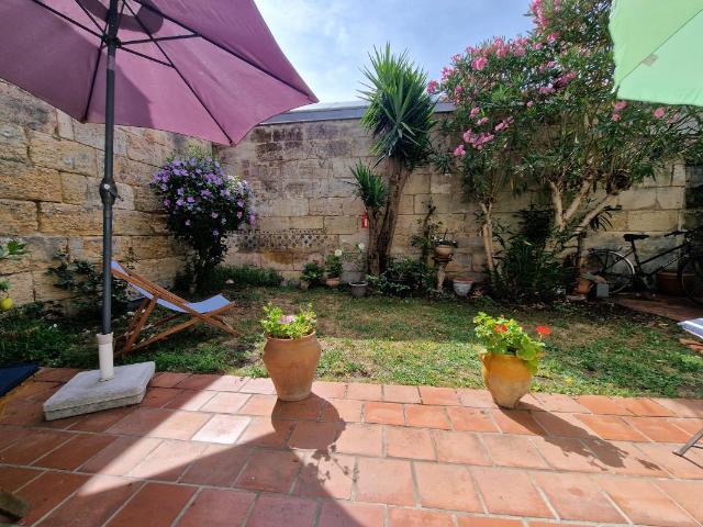 Maison 1 pièce 104 m²