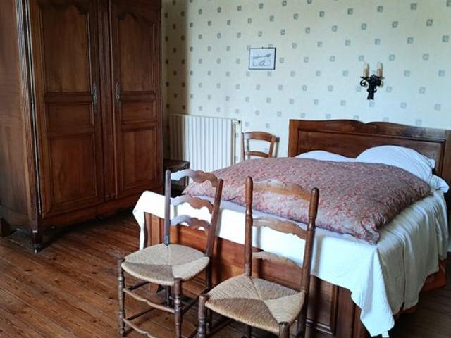 Maison 1 pièce, 110 m² à louer à Châteauneuf sur Charente 16120