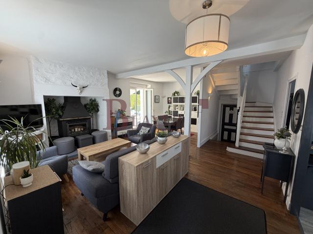 Maison 1 pièce 150 m²