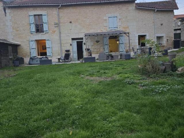 Maison 1 pièce 158 m²