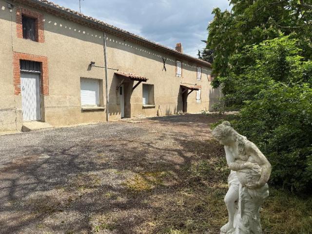 Maison 1 pièce 180 m²