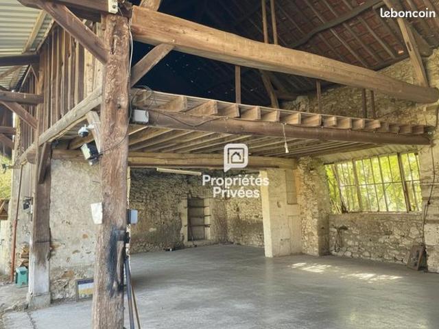Maison 1 pièce 180 m²
