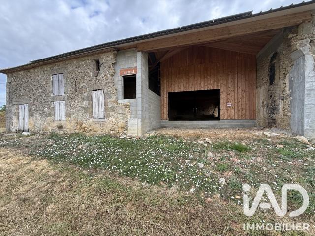 Maison 1 pièce 180 m²