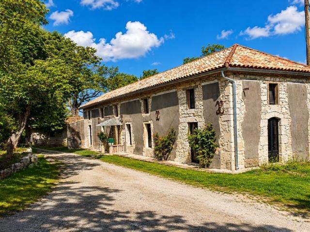 Maison 3 pièces 240 m²
