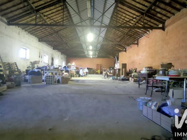 Maison 1 pièce 1 800 m²