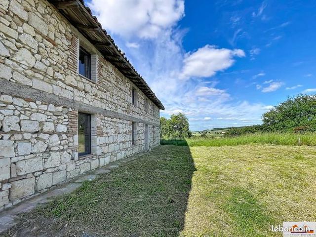 Maison 1 pièce 210 m²