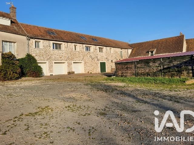 Maison 1 pièce 215 m²