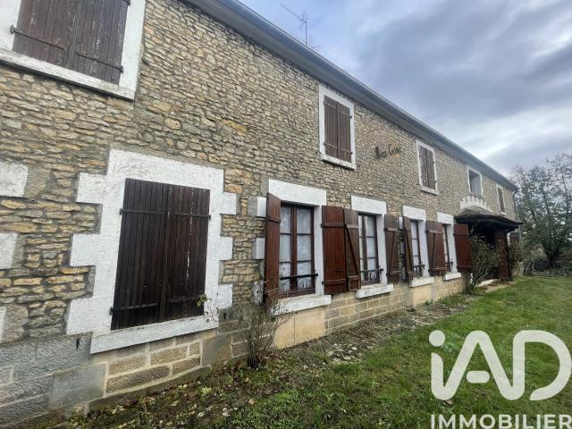 Maison 12 pièces 223 m²