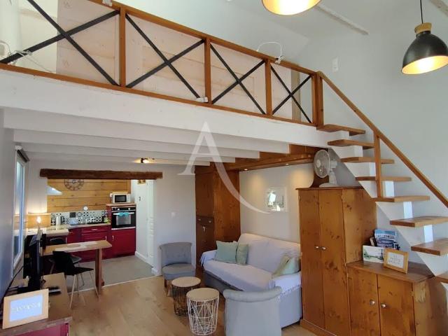 Maison 1 pièce, 27 m² à louer à Rochefort 17300