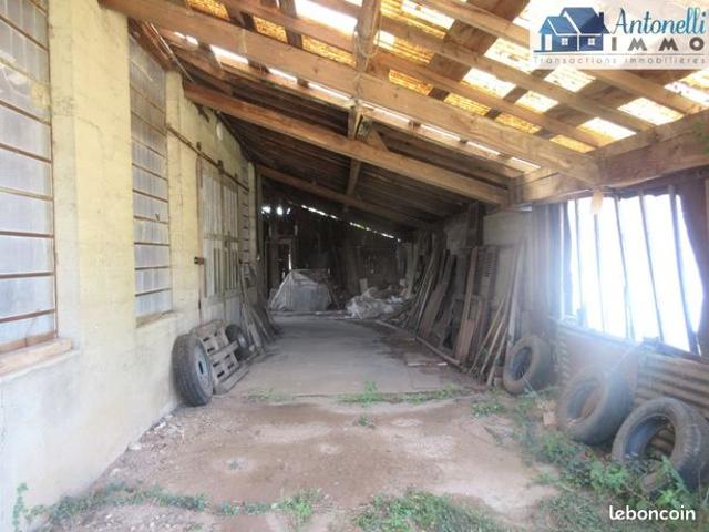 Maison 1 pièce 250 m²