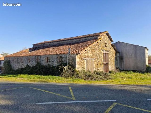 Maison 1 pièce 260 m²