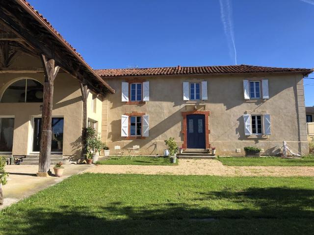 Maison 1 pièce 285 m²
