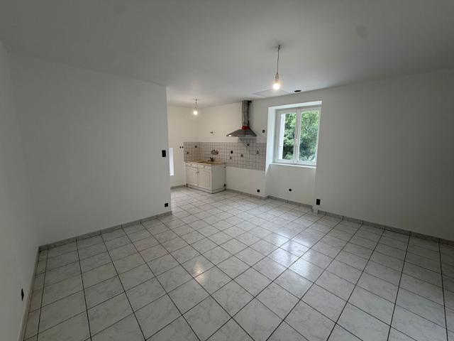 Maison 1 pièce, 28 m² à louer à Montrevault sur Èvre 49270