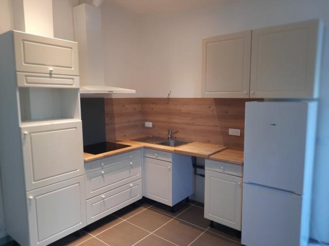 Maison 1 pièce, 28 m² à louer à Saint André de Sangonis 34725