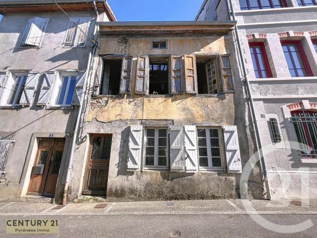 Maison 1 pièce 300 m²