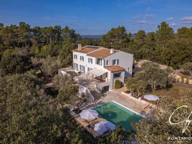 Maison 1 pièce 300 m²
