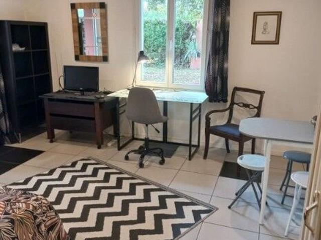 Maison 1 pièce, 30 m² à louer à Pessac 33600
