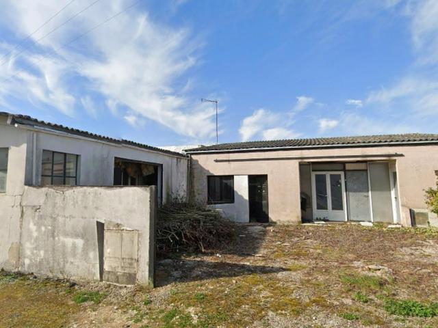 Maison 1 pièce 370 m²