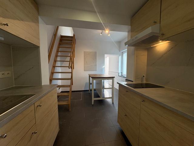 Maison 1ch. avec bureau à 6040 Charleroi Jumet • Loyer: 730 €