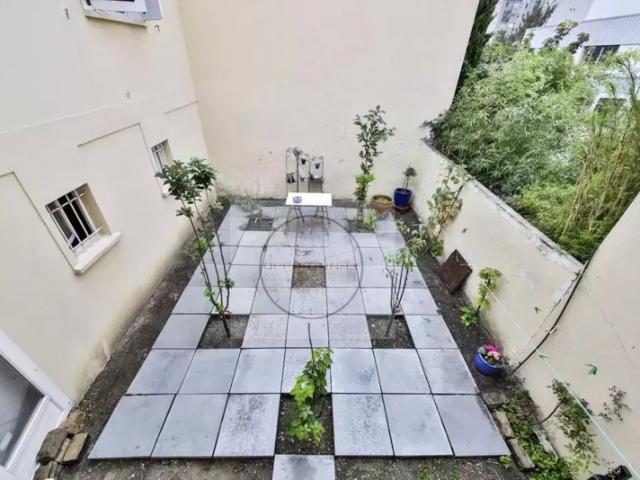 Maison 1er étage 225 m2