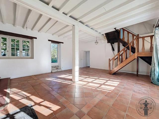 Maison 1er étage 235,07 m2