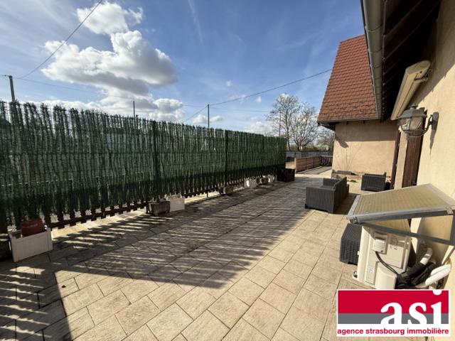 MAISON 206M² AVEC PISCINE COUVERTE