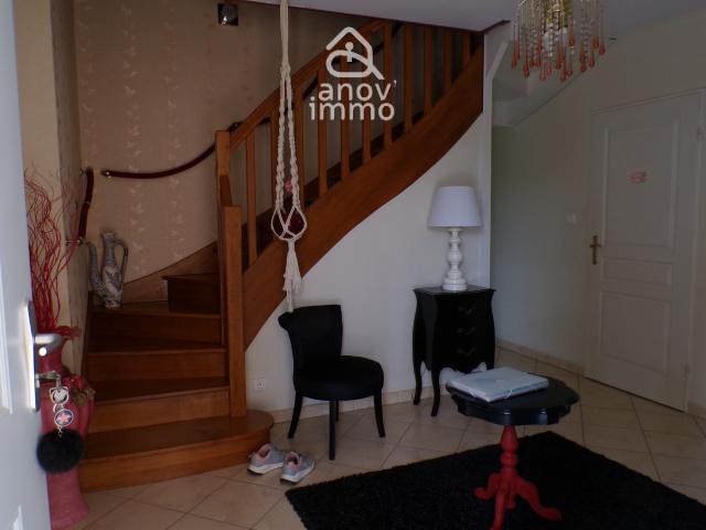 Maison 2006 3 chambres Sous sol 170 m2 Terrain 9 850 m2 CHIRAC