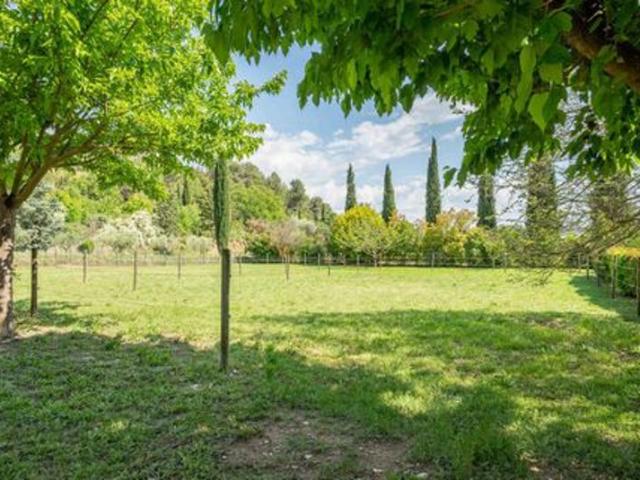 Maison 200 m2 LA TOUR D AIGUES
