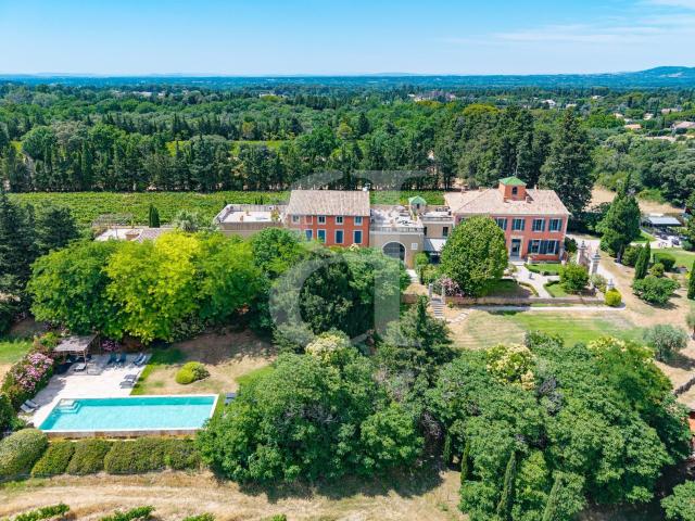 Maison 20 pièces 1 100 m²