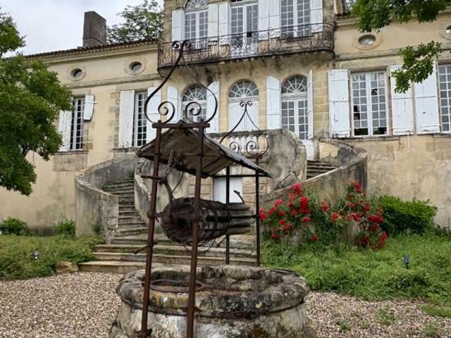 Maison 20 pièces 1 100 m²