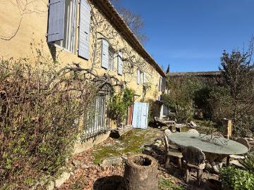 Maison 20 pièces 1 500 m²