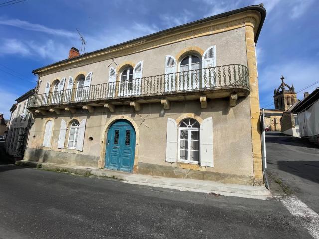 Maison 20 pièces 329 m²