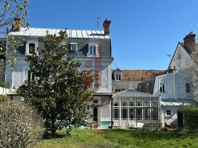 Maison 20 pièces 441 m²