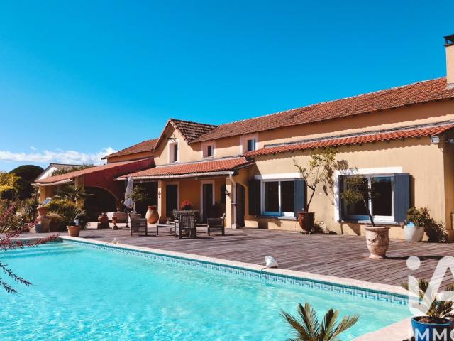 Maison 20 pièces 453 m²