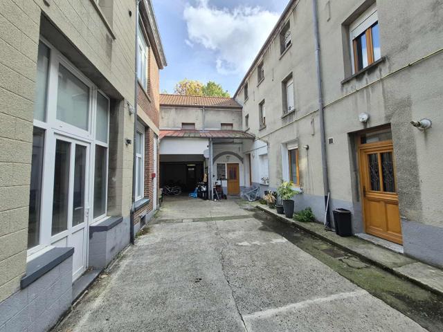 Maison 20 pièces 490 m²