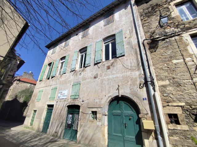 Maison 20 pièces 400 m²