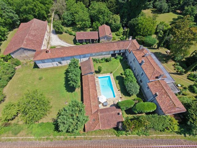 Maison 20 pièces 429 m²