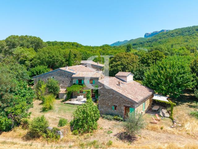 Maison 22 pièces 515 m²