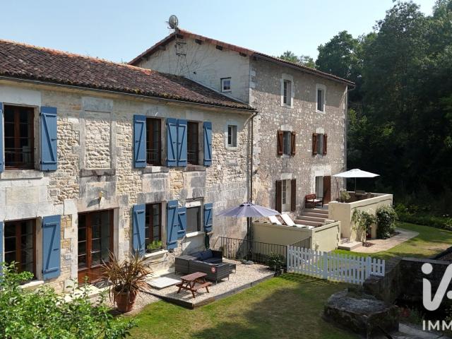 Maison 20 pièces 626 m²