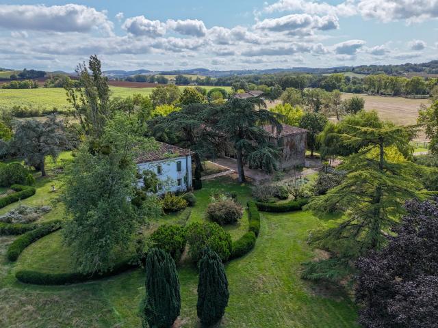 Maison 20 pièces 760 m²