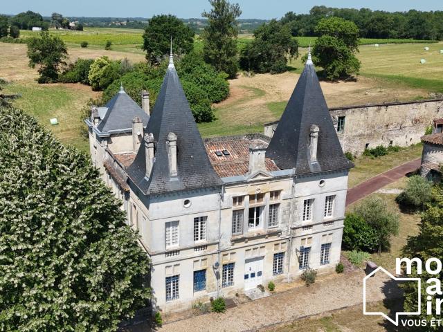 Maison 20 pièces 900 m²