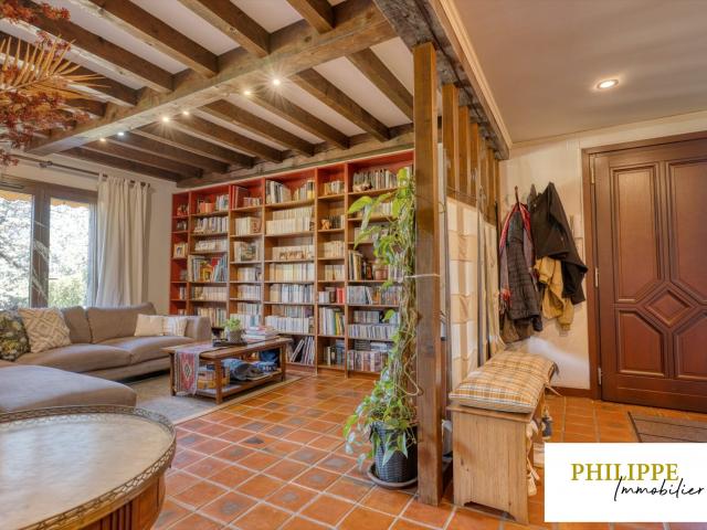 Maison 210 M² Terrain 2 597 M² 210m² Saint Martin d'Uriage