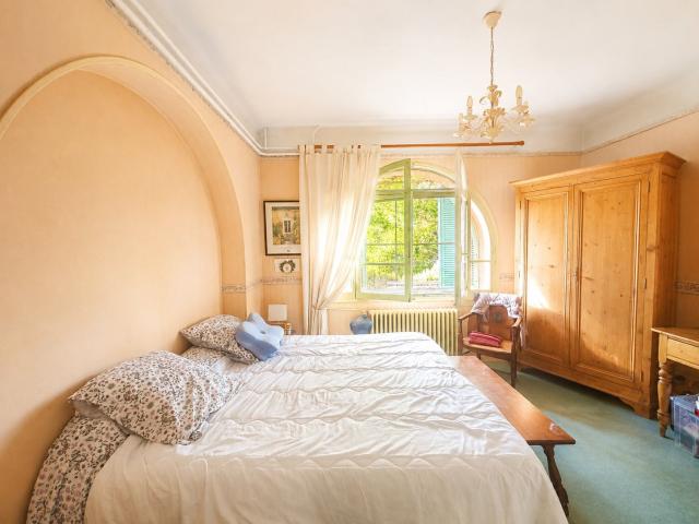 MAISON 210M2 + APPARTEMENT T3 57M2 TOULON EST