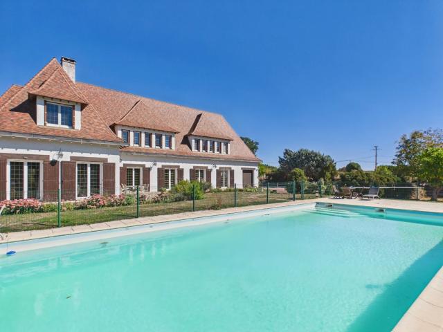 Maison 21 pièces 278 m²