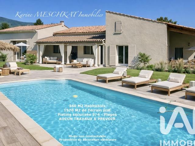 Maison 21 pièces 360 m²