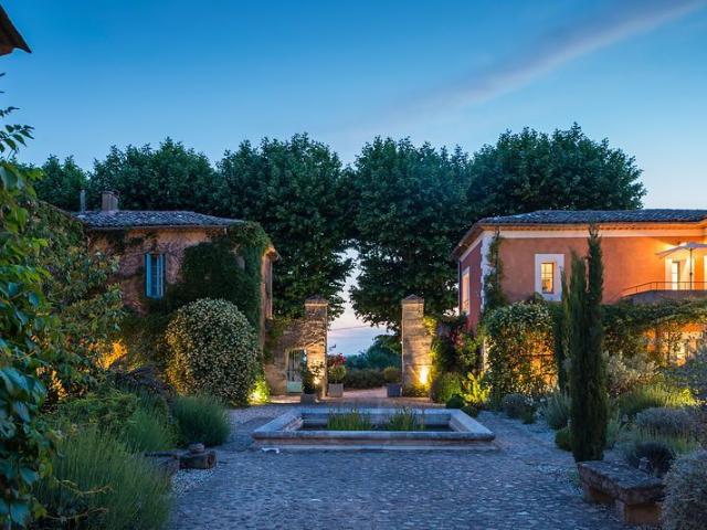 Maison 28 pièces 783 m²