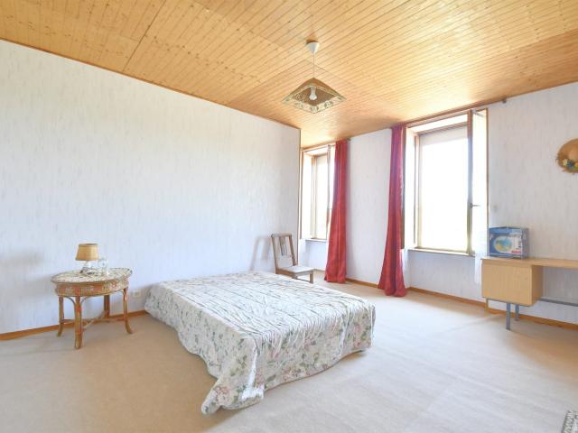Maison 220 m² 7 chambres Millay 220m² Millay
