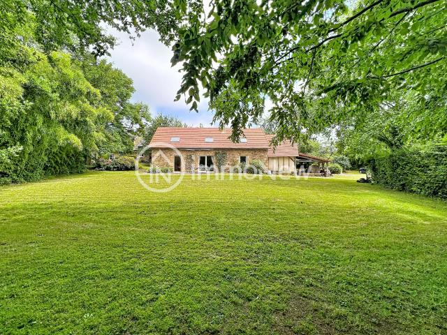 Maison 22 pièces 455 m²